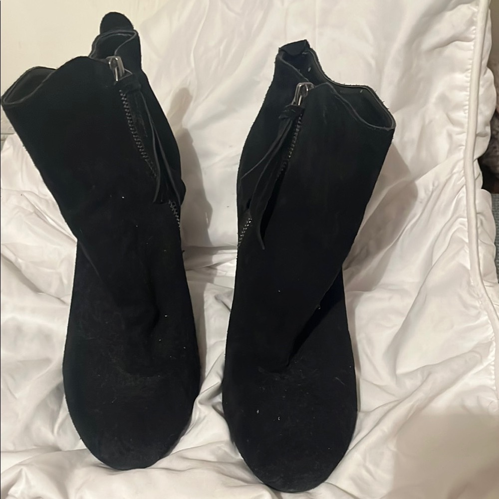 DV by Dolce Vita Black Ankle Boots with Side Zippers